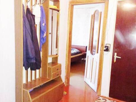 4 otaqlı köhnə tikili - Azadlıq Prospekti m. - 105 m²