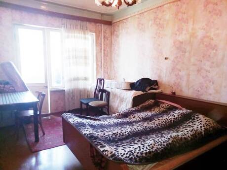4 otaqlı köhnə tikili - Azadlıq Prospekti m. - 105 m²
