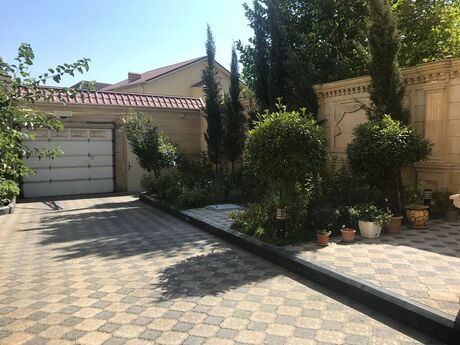 10 otaqlı həyət evi/bağ evi - Avtovağzal m. - 1300 m²
