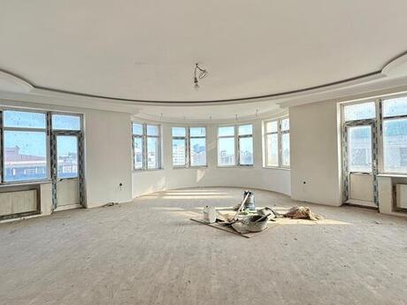 Объявление №4627001 - Баку, м. Нариман Нариманов, 4-комн., 182 м², 15/16 этаж
