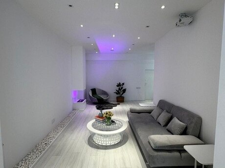 Elan №4628226 - Bakı, Şah İsmayıl Xətai m., 2 otaqlı, 70 m², 6/21 mərtəbə