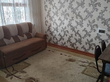 2 otaqlı köhnə tikili - Lökbatan q. - 40 m²