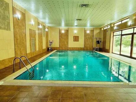 9-room house for rent in Buzovna, 850 m², 3 500 AZN/mo, photo 2 / 12