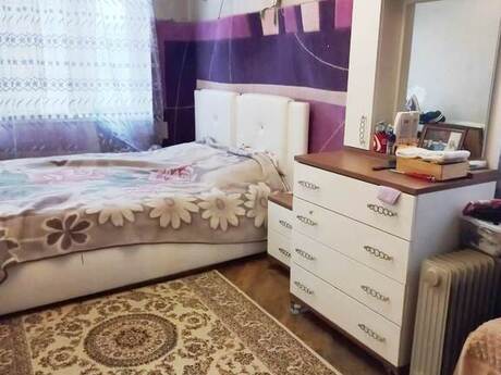 5 otaqlı köhnə tikili - Azadlıq Prospekti m. - 125 m²