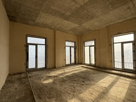 5 otaqlı yeni tikili - Səbail r. - 301 m²