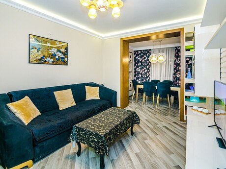 2 otaqlı köhnə tikili - İçəri Şəhər m. - 60 m²