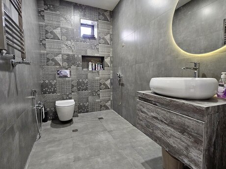 8 otaqlı həyət evi/bağ evi - Səbail r. - 371 m²