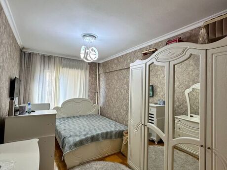 3 otaqlı köhnə tikili - Elmlər Akademiyası m. - 100 m²
