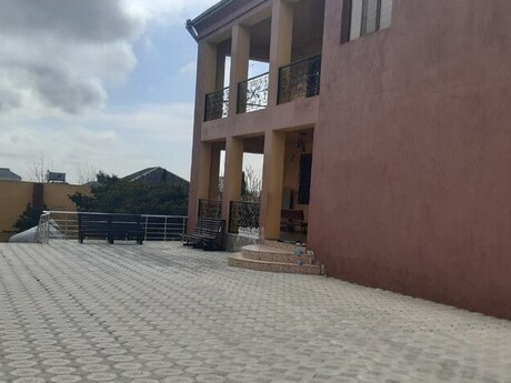 12 otaqlı həyət evi/bağ evi - Buzovna q. - 600 m²