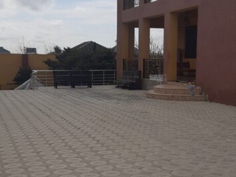 12 otaqlı həyət evi/bağ evi - Buzovna q. - 600 m²