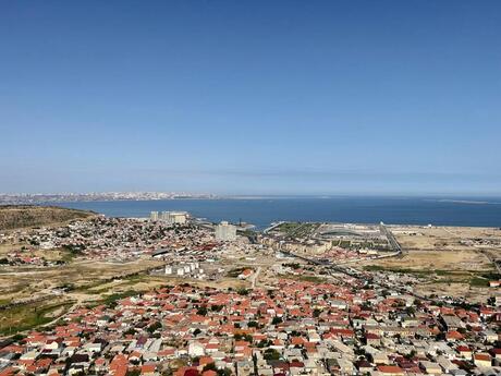 6 otaqlı həyət evi/bağ evi - Badamdar q. - 520 m²