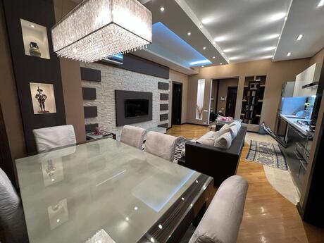 3 otaqlı yeni tikili - 8 Noyabr m. - 95 m²