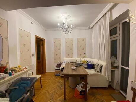 3 otaqlı köhnə tikili - Yasamal q. - 100 m²