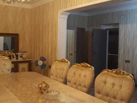 9-комн. дом/дача - Ясамальский р. - 250 м²