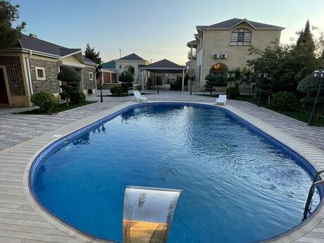 6 otaqlı həyət evi/bağ evi - Mərdəkan q. - 340 m²