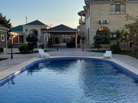 6 otaqlı həyət evi/bağ evi - Mərdəkan q. - 340 m²