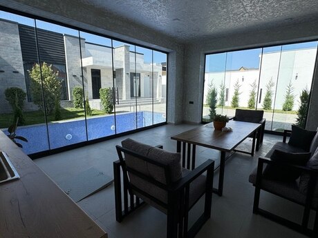 4 otaqlı həyət evi/bağ evi - Mərdəkan q. - 170 m²
