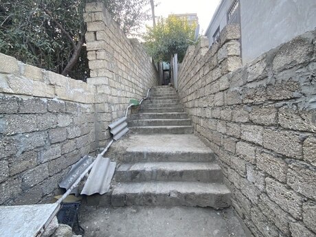 3 otaqlı həyət evi/bağ evi - Köhnə Günəşli q. - 75 m²
