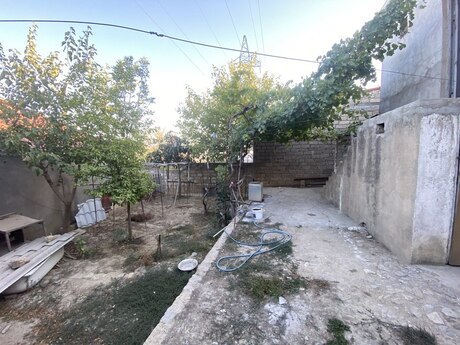 3 otaqlı həyət evi/bağ evi - Köhnə Günəşli q. - 75 m²