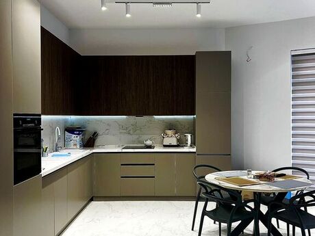 6 otaqlı həyət evi/bağ evi - Mərdəkan q. - 620 m²