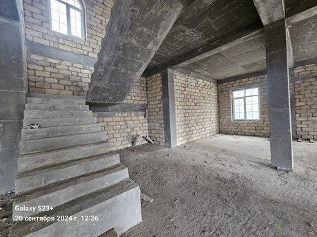 6 otaqlı həyət evi/bağ evi - Sea Breeze q. - 412 m²