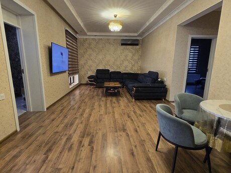 3 otaqlı həyət evi/bağ evi - Novxanı q. - 120 m²