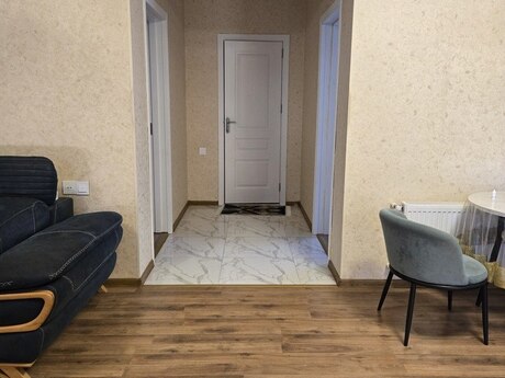 3 otaqlı həyət evi/bağ evi - Novxanı q. - 120 m²
