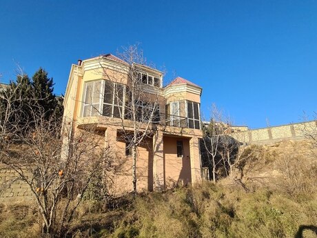 Объявление №4665960 - Баку, пос. Бадамдар, 4-комн., 188 м²