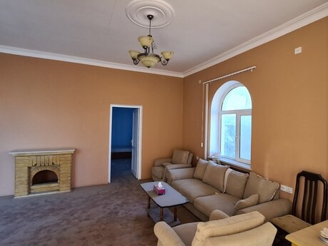 4-комн. дом/дача - пос. Бадамдар - 188 м²