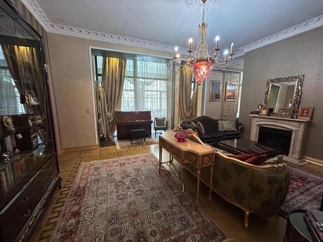 6-room apartment, 281 m², İçəri Şəhər: 1 275 000 ₼ 3