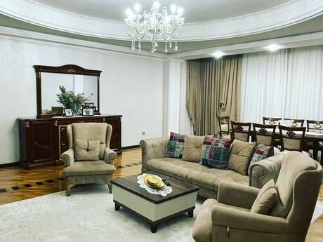 4 otaqlı yeni tikili - Nəsimi r. - 230 m²