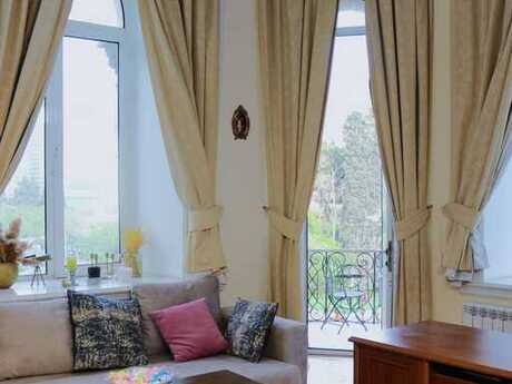 6 otaqlı köhnə tikili - Sahil m. - 240 m²