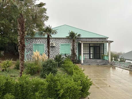 4 otaqlı həyət evi/bağ evi - Şabran - 140 m²