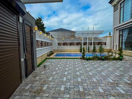 5 otaqlı həyət evi/bağ evi - Şüvəlan q. - 200 m²