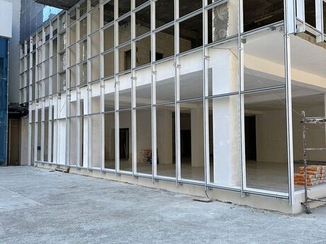 Obyekt - 28 May m. - 1000 m²