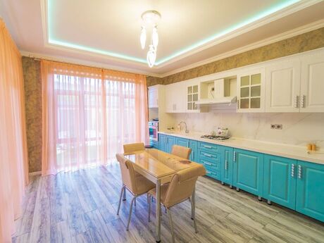 6 otaqlı həyət evi/bağ evi - Qusar - 280 m²