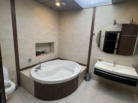 2 otaqlı yeni tikili - Şah İsmayıl Xətai m. - 89 m²