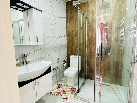 House with Garden, Villa For Rent