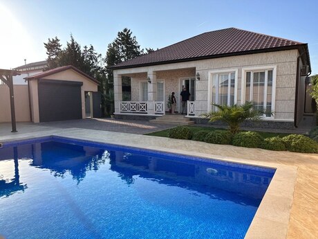 4 otaqlı həyət evi/bağ evi - Mərdəkan q. - 200 m²