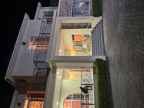 6-комн. дом/дача - пос. Шувеляны - 350 м²