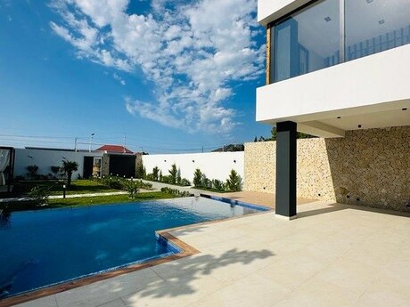 4 otaqlı həyət evi/bağ evi - Şüvəlan q. - 250 m²