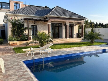4 otaqlı həyət evi/bağ evi - Mərdəkan q. - 200 m²