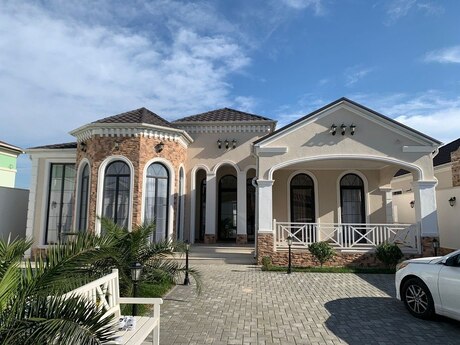 5 otaqlı həyət evi/bağ evi - Mərdəkan q. - 280 m²