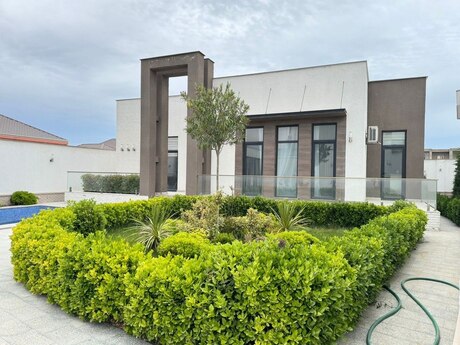 5 otaqlı həyət evi/bağ evi - Mərdəkan q. - 280 m²