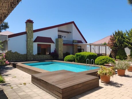 4 otaqlı həyət evi/bağ evi - Mərdəkan q. - 250 m²