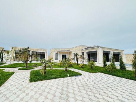 5 otaqlı həyət evi/bağ evi - Mərdəkan q. - 350 m²