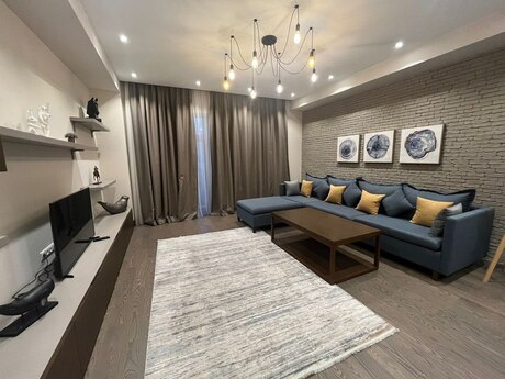 2 otaqlı yeni tikili - Kubinka q. - 90 m²