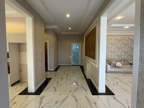 5 otaqlı həyət evi/bağ evi - Mərdəkan q. - 260 m²