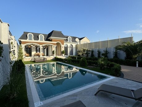 5 otaqlı həyət evi/bağ evi - Mərdəkan q. - 240 m²
