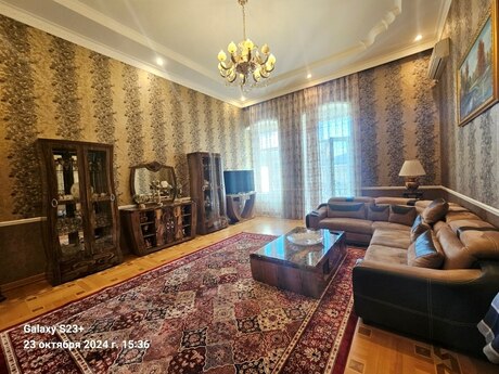 5 otaqlı köhnə tikili - 28 May m. - 165 m²